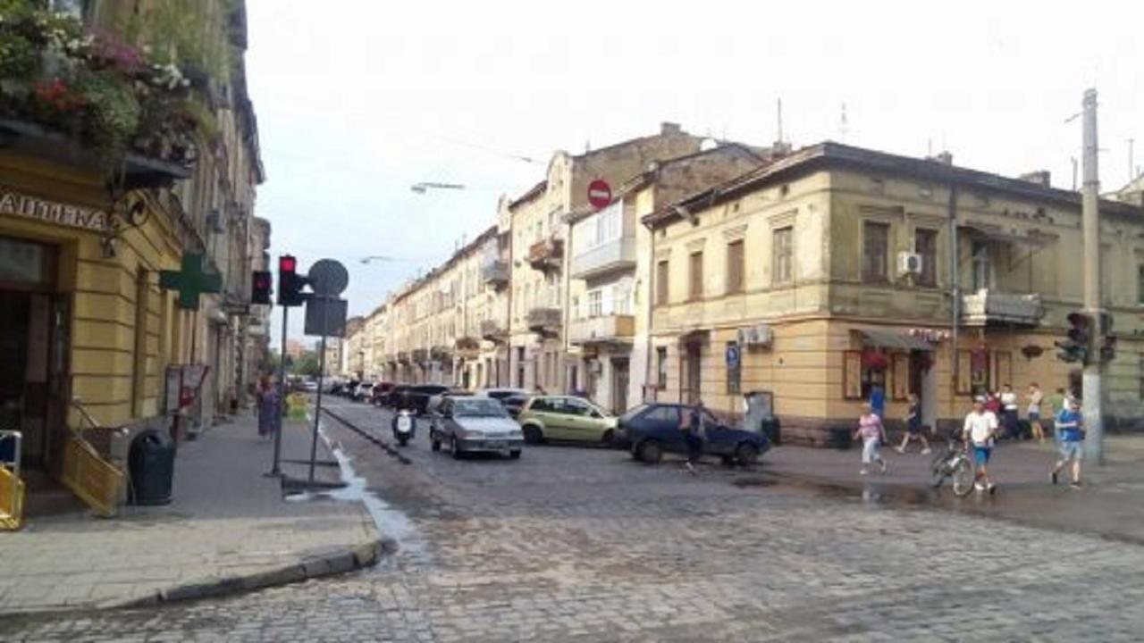 Віп Квартира Вулиця Куліша 13 Біля Форуму Недалеко Малевичу Lviv Exterior photo